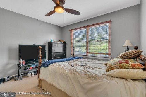 238 Pt Pleasant Ave, Berkeley Township NJ 08721-1354 exterior