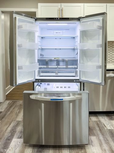 3949 Adamsville Dr, Atlanta GA  30331-3823 exterior