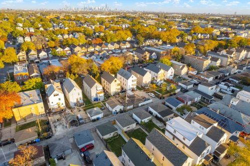 2140 Laramie Ave, Chicago IL 60639-3103 exterior