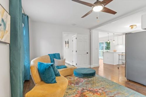 2074 Arlington Cir, Atlanta GA 30318-6380 exterior