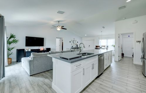 2356 Savona Blvd, Fort Pierce FL  34953-2215 exterior