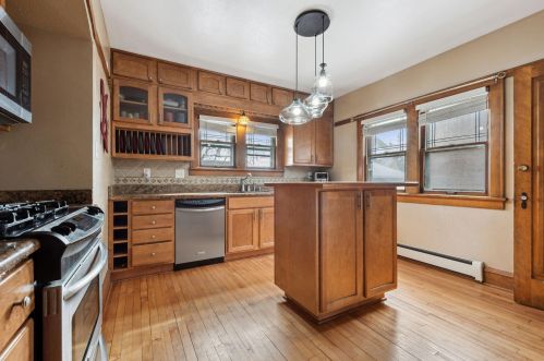 3062 54th St, Milwaukee WI  53219-3354 exterior