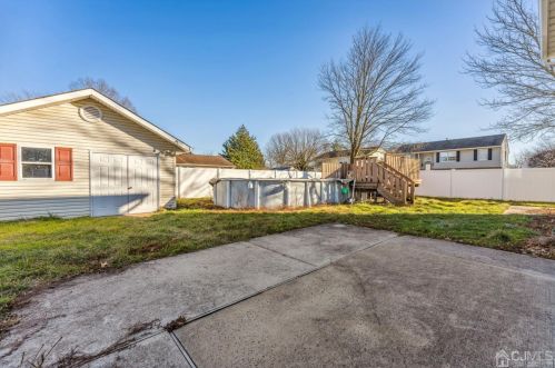 3 Brida Ct, Edison NJ  08817-3800 exterior