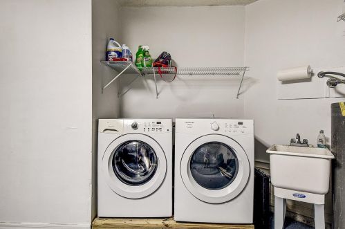 9759 Fox Hollow Rd, Tampa FL  33647-1831 exterior