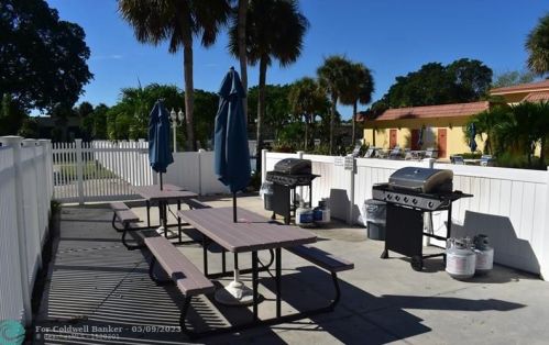 900 9th Street Cir, Boca Raton FL  33486-5247 exterior