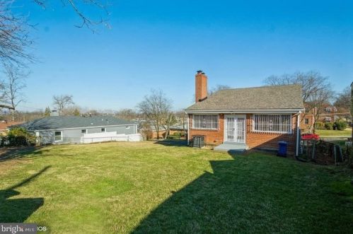 1211 46th St, Washington DC 20019-5722 exterior