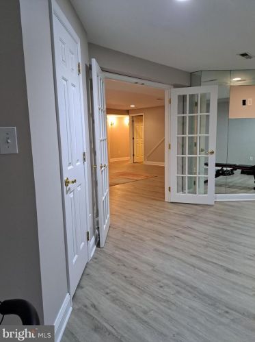 12401 Bacall Ln, Rockville MD  20854-1026 exterior