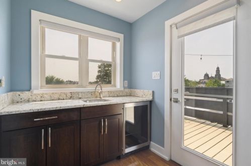 1814 Catharine St, Philadelphia PA  19146-1835 exterior