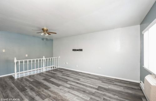 8619 Foster Ave, Chicago, IL 60656-2724