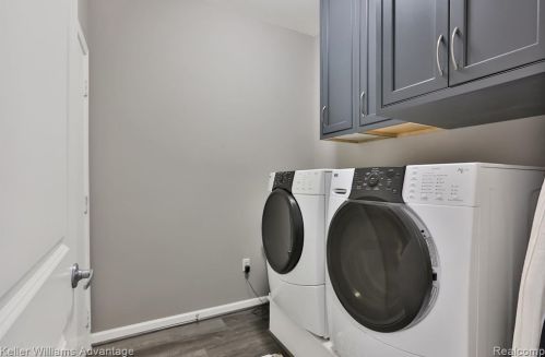 2298 Calibouge, Commerce Township MI 48393-2090 exterior