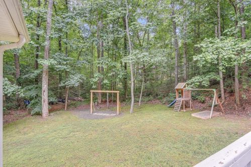 4054 Skyline Dr, Gainesville GA 30501-7662 exterior