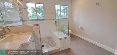 6823 Via Regina, Boca Raton FL 33433-3956 exterior