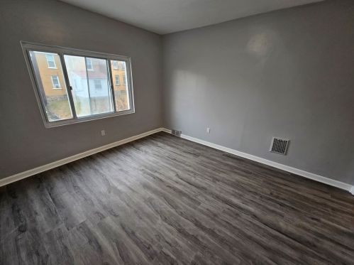 835 Heberton St, Pittsburgh PA  15206-2227 exterior