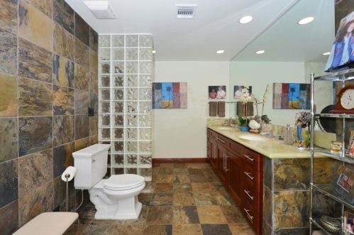 867 Mandalay Bch Rd, Oxnard CA 93035-1078 exterior