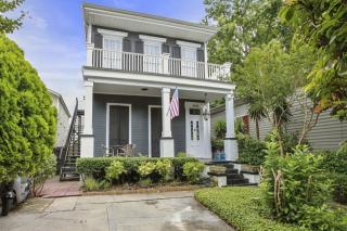 2346 Constance St, New Orleans LA  70130-5502 exterior