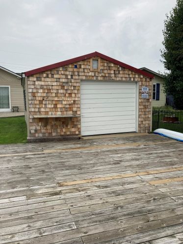 6310 Marina Dr, Algonac MI 48001-4212 exterior