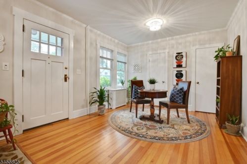 56 Warner Ave, Springfield, NJ 07081-1429