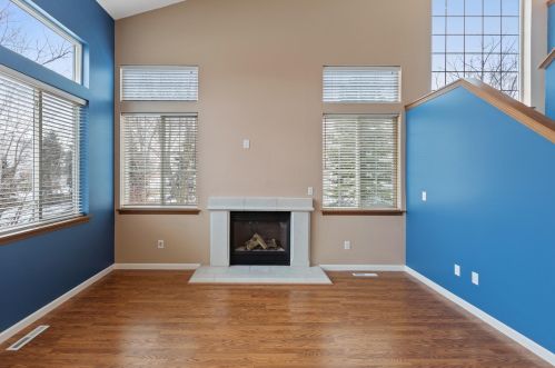 2164 Cool Stream Cir, Saint Paul, MN 55122-1936