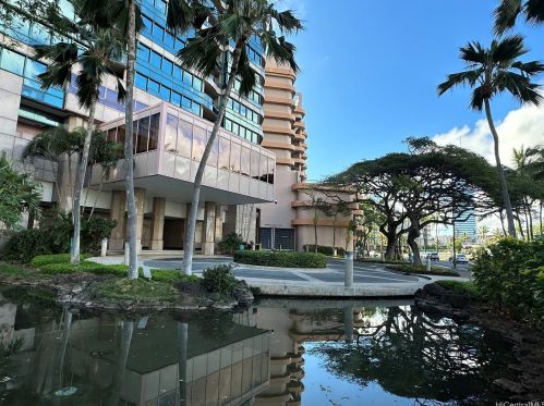 1888 Kalakaua Ave, Honolulu HI  96815-1510 exterior
