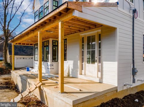 207 Gorgas Ln, Philadelphia PA 19119-1324 exterior