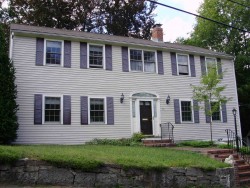 315 Central St, Newton, MA 02466-2228