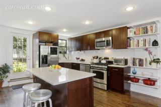 95 Adelphi St, Brooklyn NY  11238-1508 exterior