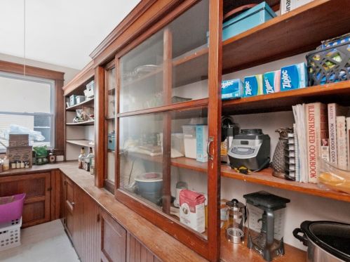 397 Linwood Ave, Newton MA 02460-1342 exterior