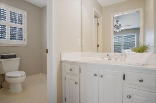 404 Colonsay Dr, Duluth GA 30097-4406 exterior