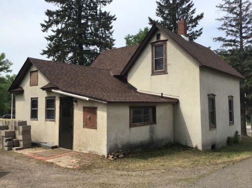 410 5th Ave, Princeton MN  55371-1304 exterior