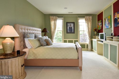 11300 Glen Rd, Rockville MD 20854-1849 exterior