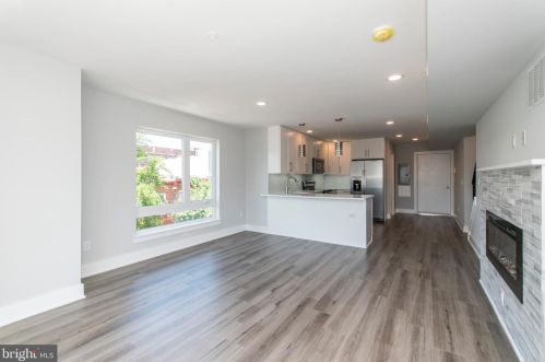 2532 Amber St, Philadelphia PA  19125-1738 exterior