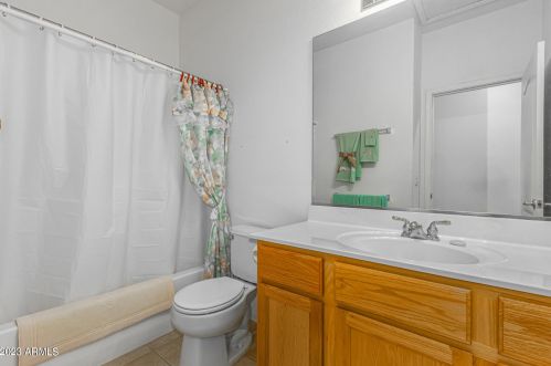 6953 Nantucket St, Chandler AZ 85249-4460 exterior