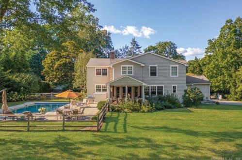 140 Long Lots Rd, Westport CT 06880-3826 exterior