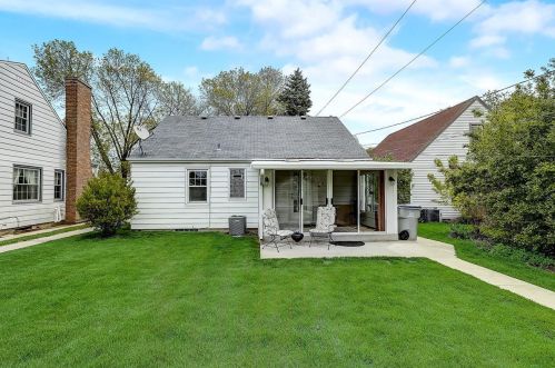 329 82nd St, Milwaukee, WI 53214-1434