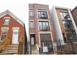 2221 Hoyne Ave, Chicago IL  60647-3309 exterior