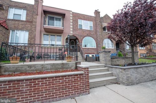 2932 Juniper St, Philadelphia, PA 19148-4951