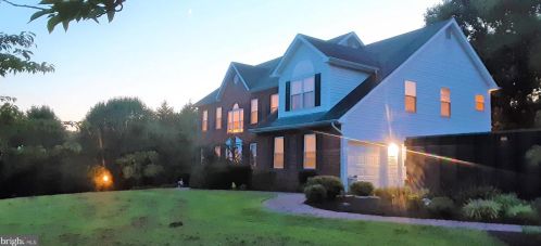 1346 Duchess Ln, Huntingtown MD 20639-2337 exterior