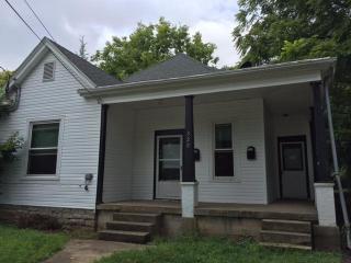 320 Broadway Park, Lexington KY  40504-2609 exterior