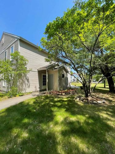 1 Matthew St, Concord, NH 03301-3571