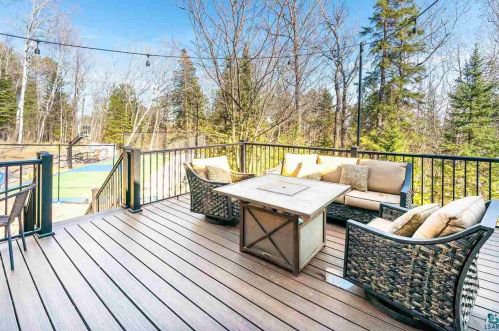 3634 1 St, Duluth MN 55802-1516 exterior