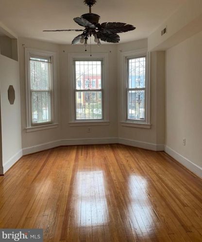 904 K St, Washington DC  20002-3724 exterior