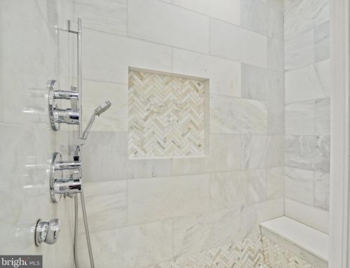 420 3rd St, Washington DC  20003-1930 exterior