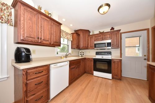 8096 61, Milwaukee WI 53223-3502 exterior