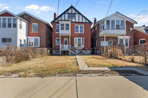 5812 De Giverville Ave, Saint Louis MO 63112-1617 exterior