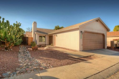 4639 Courtney Dr, Tucson AZ  85705-4821 exterior