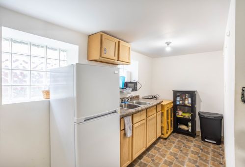 10204 Indiana Ave, Chicago IL 60827-1214 exterior