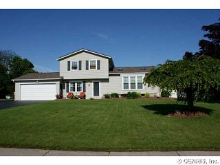27 Fontana Ln, Rochester, NY 14612-2973