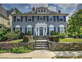 71 Irving Ave, Providence RI  02906-4508 exterior