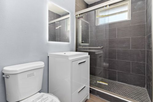 2020 Gregory Ave, Fullerton CA  92833-2626 exterior