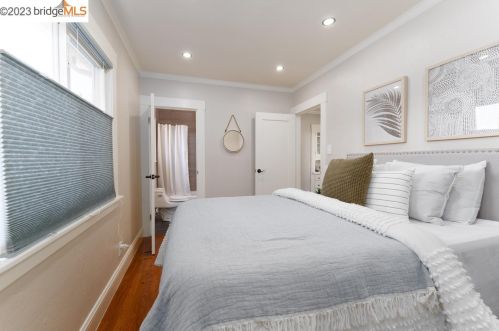 1505 Russell St, Berkeley CA 94705-2334 exterior